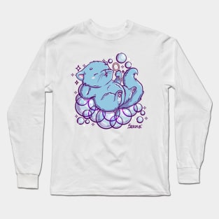 Cute cat blowing bubbles Long Sleeve T-Shirt